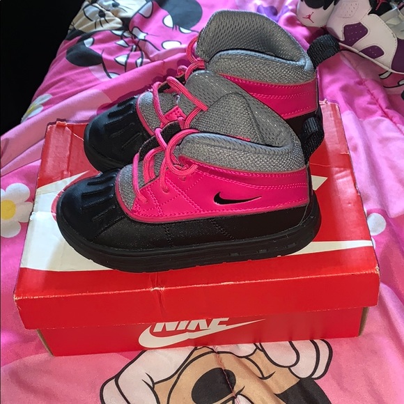 nike winter boots kids